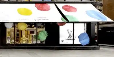 Dynamo-Vuitton-harrods-LED-Window-screen